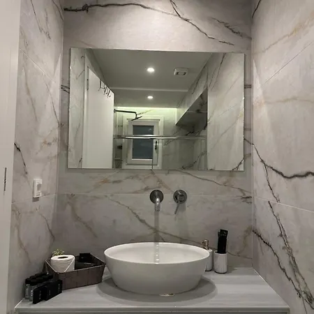 Belle - Luxury At Monastiraki Railway Station * Aten