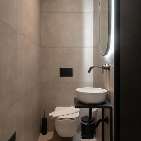 Three-apartment Building With Rooftop Access - Acropolis View Aparthotel *