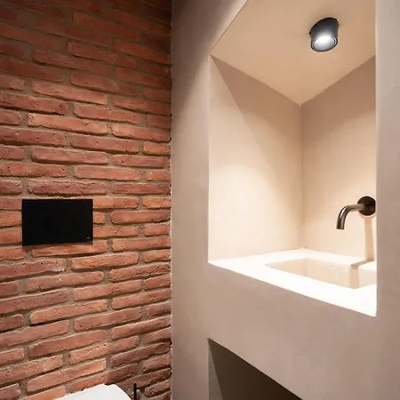 Aparthotel Three-apartment Building With Rooftop Access - Acropolis View *