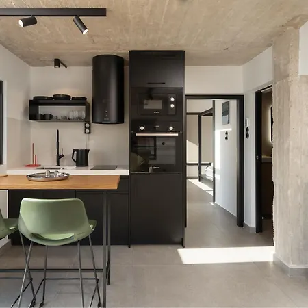 Three-apartment Building With Rooftop Access - Acropolis View *