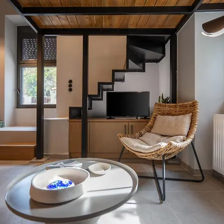 Three-apartment Building With Rooftop Access - Acropolis View Aparthotel