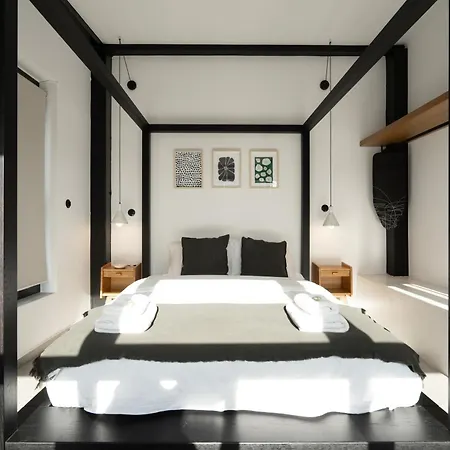 Aparthotel Three-apartment Building With Rooftop Access - Acropolis View