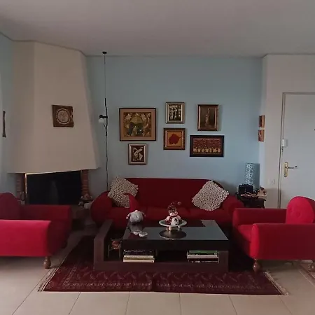 Cozy With Sea View Homestay *