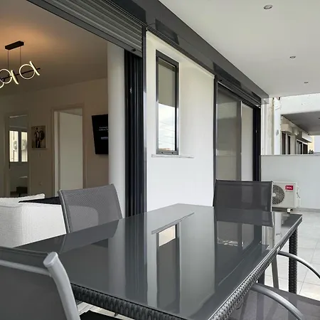Th0 Luxury Two Bedrooms With High-tech Amenities * Ateny