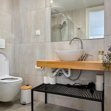 Apartament Th0 Luxury Two Bedrooms With High-tech Amenities *