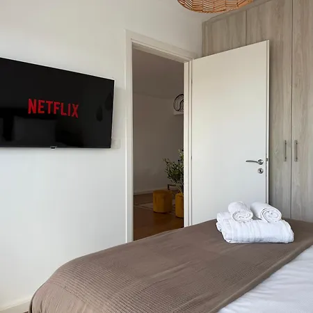 Th0 Luxury Two Bedrooms With High-tech Amenities
