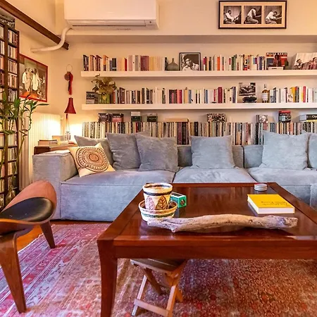 Chic 2br Bright Penthouse With Open Wood Staircase * Αθήνα