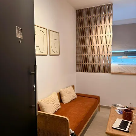 Apartment Aris Petralona Athens