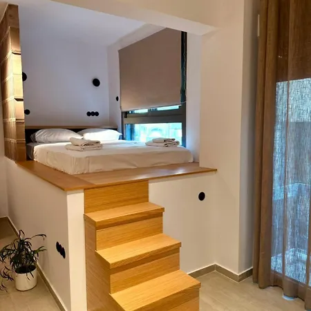 Aris Petralona Apartment *