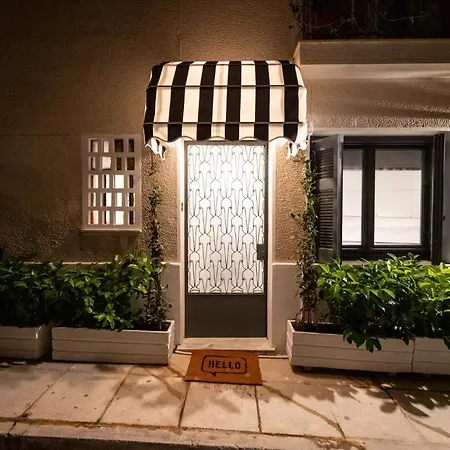 Kolonaki Urban Apartment