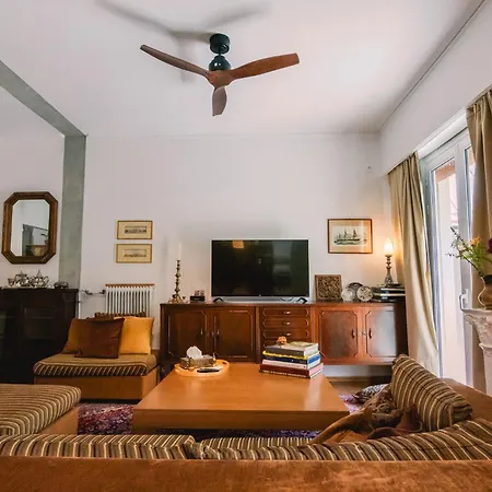 Spacious In Lycabettus Hill