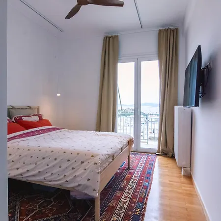 Spacious In Lycabettus Hill *