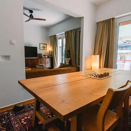 Spacious In Lycabettus Hill Apartment