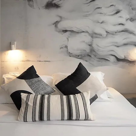 The Solon House-self Check-in Hotel *