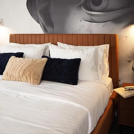 The Solon House-self Check-in Athens
