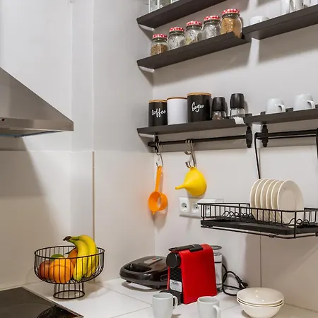 The Omonoia Modern, 3bd *