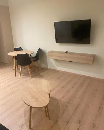 Real Nikis Lägenhet *
