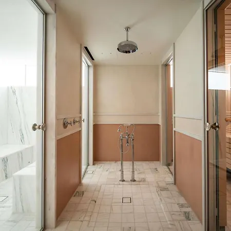 Capital Suites-mgallery Collection 5*