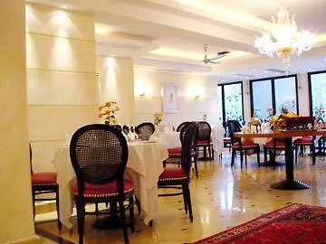 Western Embassy 4* Athènes