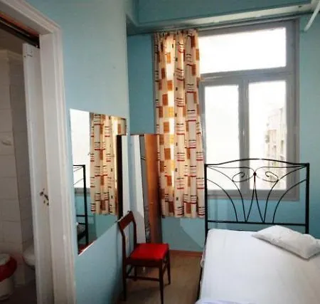 Alyzia ηotel *