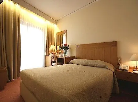 Hotel Ilissos 4*