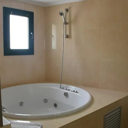 Orion Hotel 2*