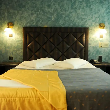 Hotel Orion 2*