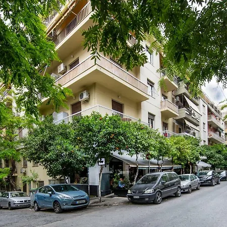 Stunning αpartment ιn τhe Heart Athens. Apartamento *