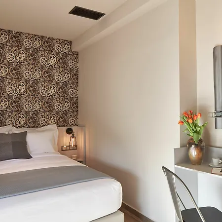 18 Micon Str. 3* Αθήνα