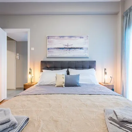 Appartement Elegant Living At The Heart Of Athene