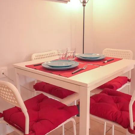 Modern Minimalistic Sunny With Balcony * Atene