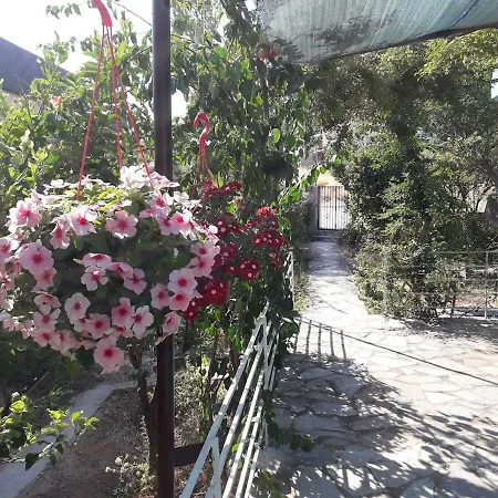 Painter's House By The Holiday home Athens