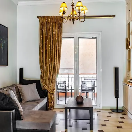 Elegant Central Apartments - Acropolis View & Garden Apartament *