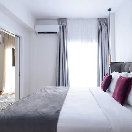 Acropolis Grand Apartment *