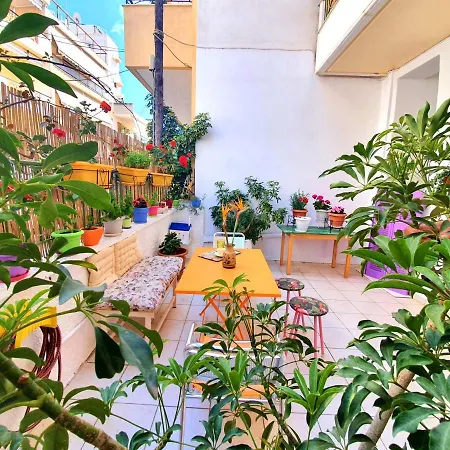 Casa Bonita, House With Private Entrance And Garden, Between Center And Sea Apartment Athens