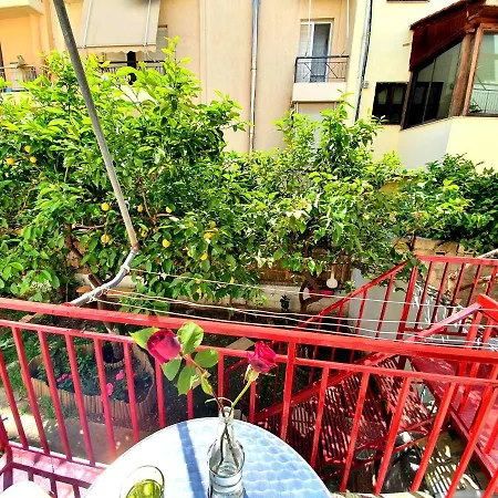 Casa Bonita, House With Private Entrance And Garden, Between Center And Sea Apartment Athens