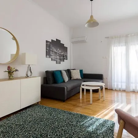 Apartment Brand New Decorated Flat For 4 Ppl In Pagrati Athens