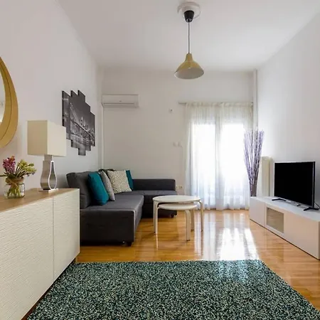Apartment Brand New Decorated Flat For 4 Ppl In Pagrati *