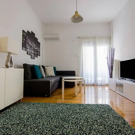 Brand New Decorated Flat For 4 Ppl In Pagrati *