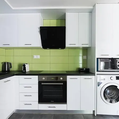 Brand New Stylish 2 Bedroom Apartamento