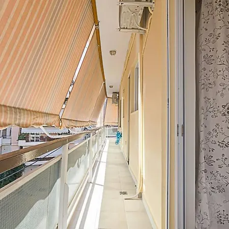 Apartment Cozy Flat With 1 Bedroom Next To Metro Station