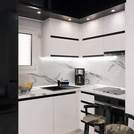 Apartment Affordable Luxury Close To Ampelokipi Metro
