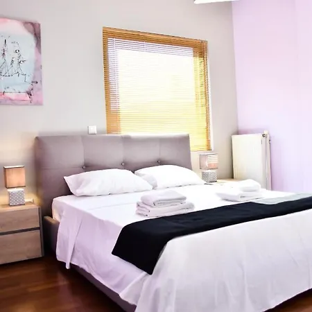 βright Walled Designed In Glyfada Center Apartment Athens