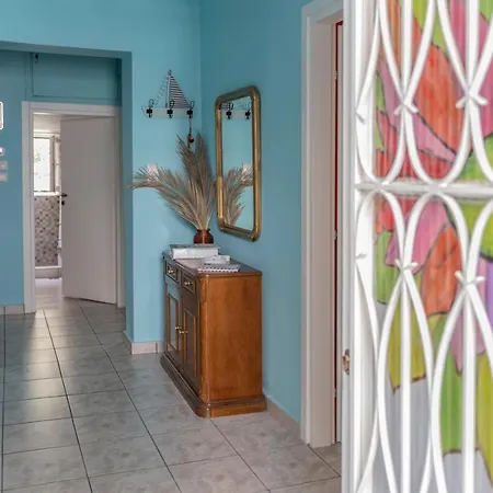 Casa Bonita, House With Private Entrance And Garden, Between Center And Sea Apartment *