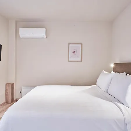 Charitos Iχ, Chic N Modern 2bd Athens