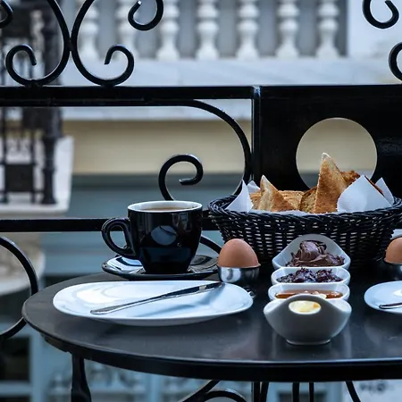 Philia Boutique Bed & Breakfast 3*