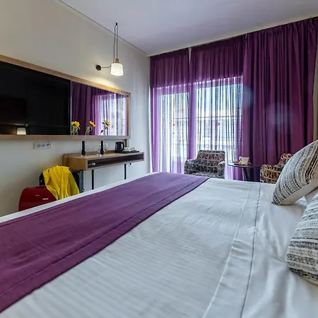 Polis Grand 4* אתונה