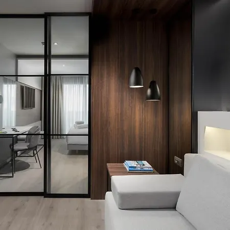 Ivis 4 Boutique Hotel 4*