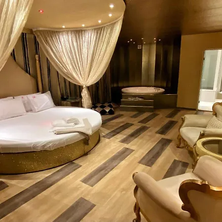 Hotel Ruby Kifisia - Adults Only