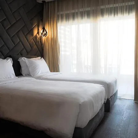 Aparthotel Lux&easy Downtown 4*